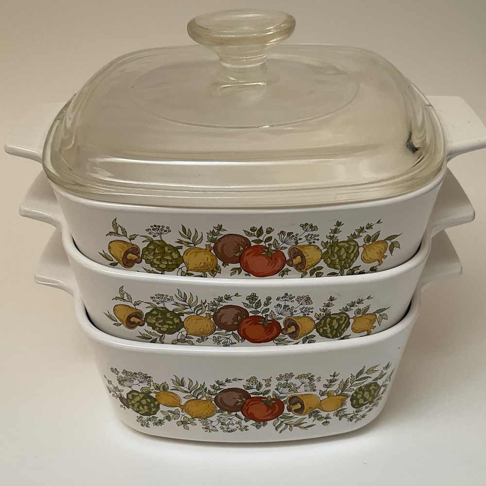 SOLD SOLD ⬅️⬅️ Vintage Spice of Life casserole dish 3 pieces one lid fits all